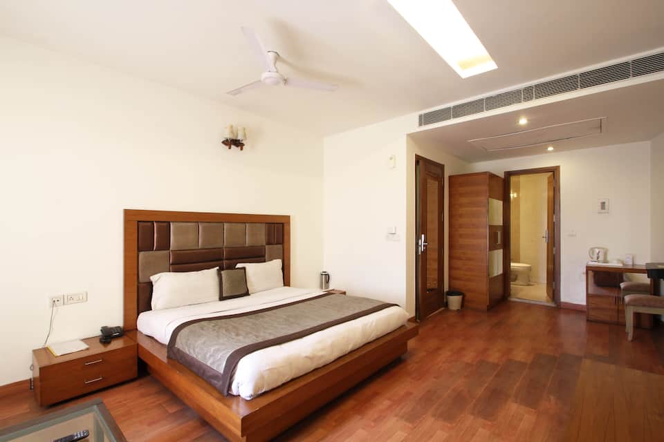 Hotel Haris MG Road Gurugram